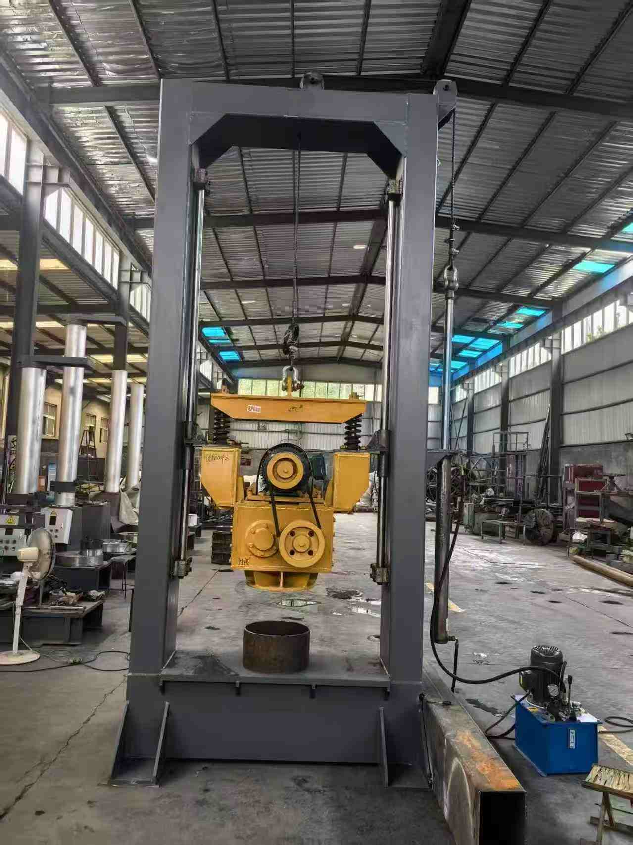 振動錘成型機(jī)